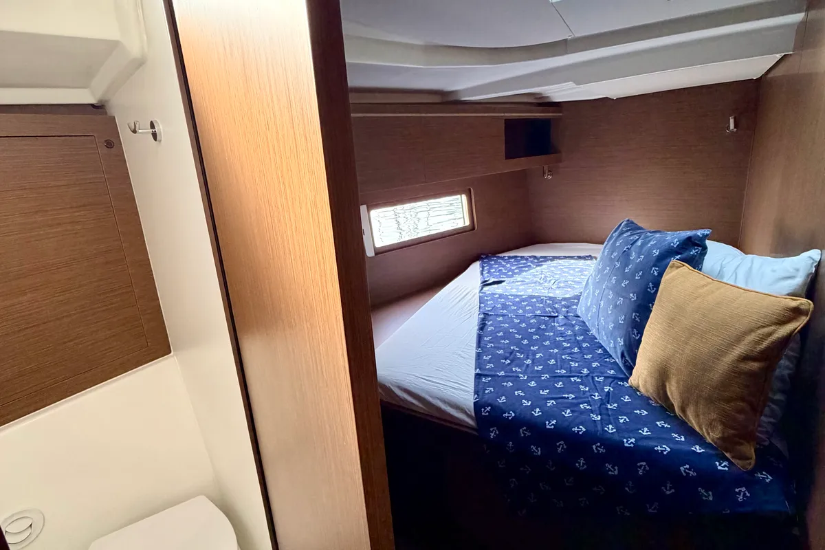 Cabin on OceanChill, a Beneteau Oceanis 51.1 sailboat at Primošten, Croatia