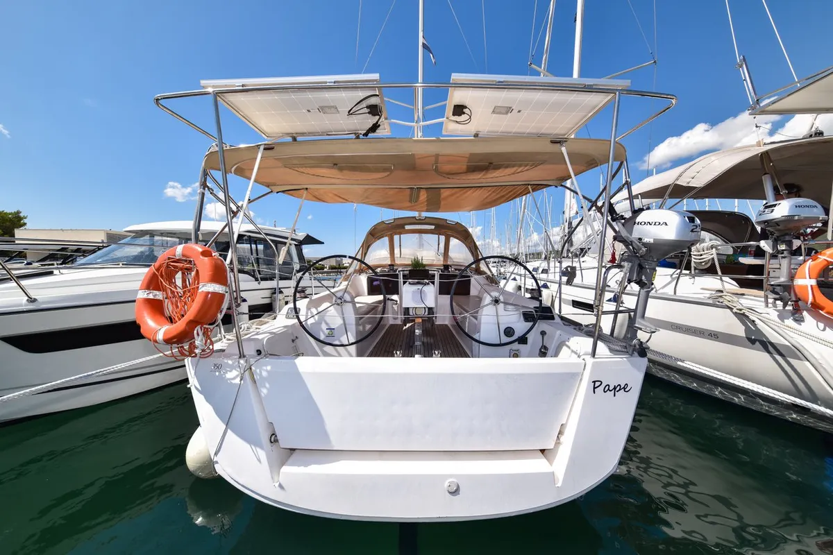 Exterior view of Pape, a Dufour 350 GL sailboat at Općina Sukošan, Croatia