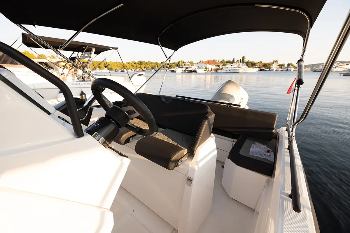 NN, a Compass 7s motorboat at Grad Šibenik, Croatia