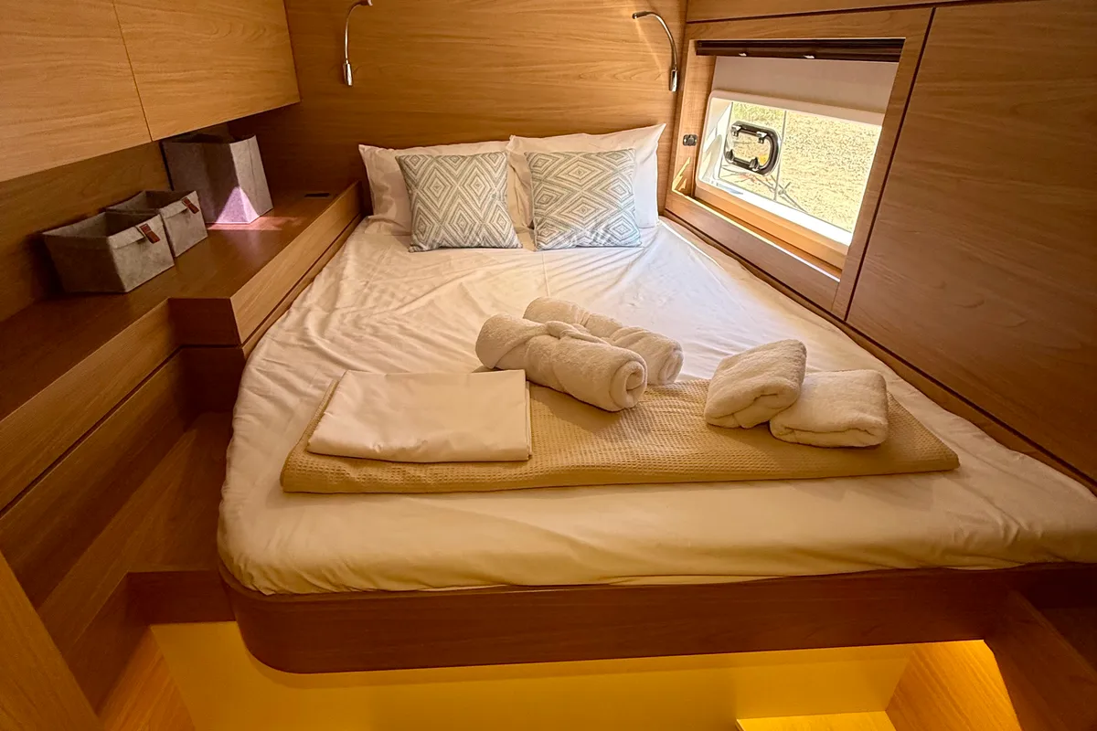 Cabin on Keysmet, a Bali 4.6 catamaran at Agios Stefanos, Greece