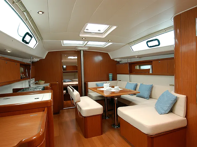Salon of Libra, a Beneteau Oceanis 43 sailboat at Olbia, Italy