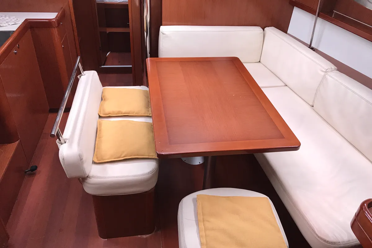 Salon of Libra, a Beneteau Oceanis 43 sailboat at Olbia, Italy