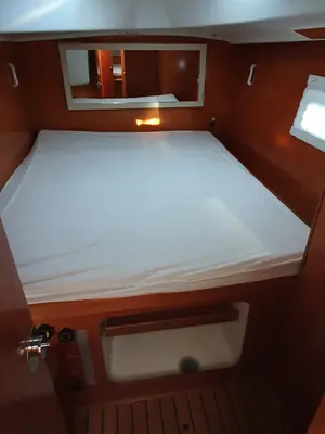 Cabin on Manatéa, a Lagoon 38 catamaran at Hyères, France