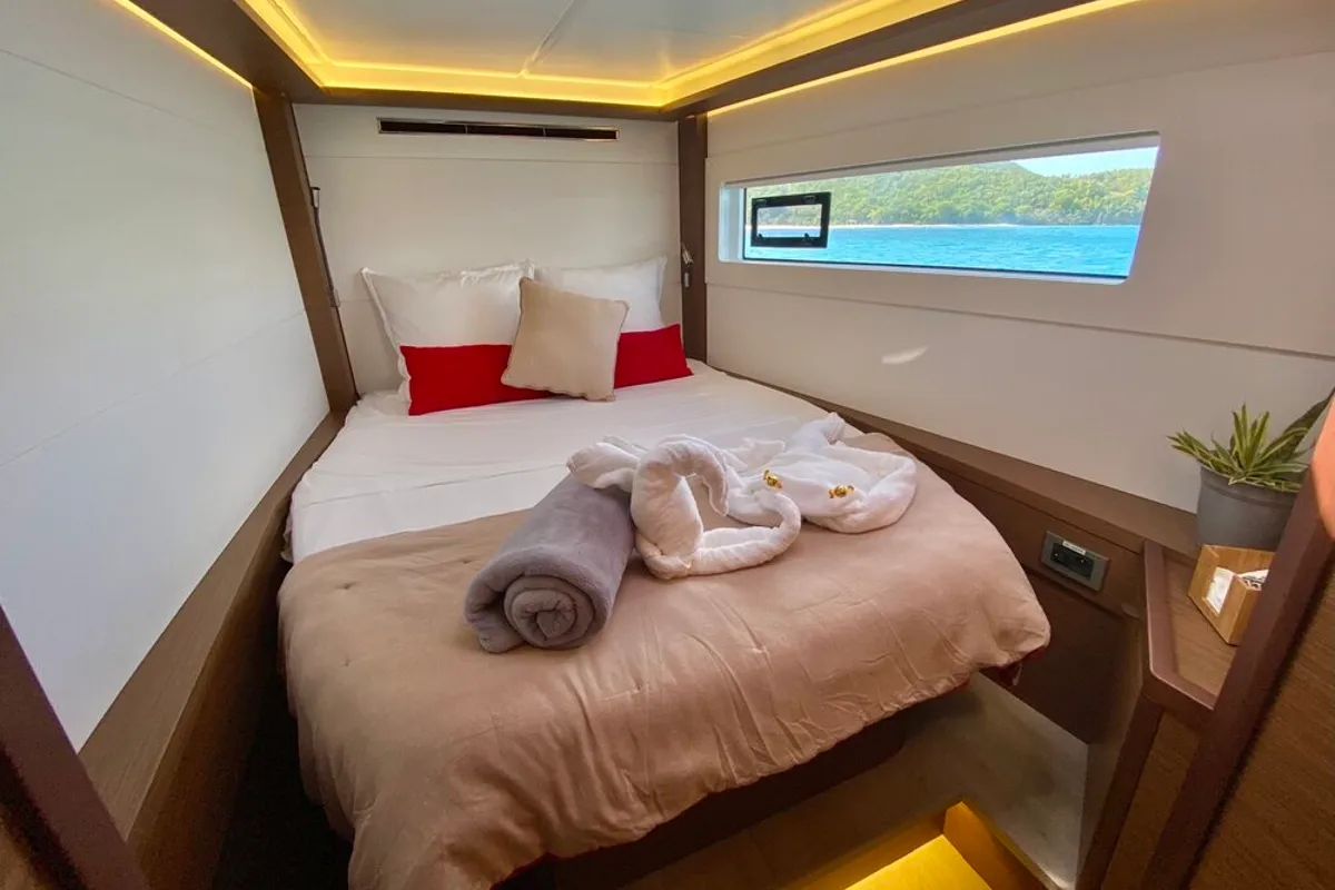Cabin on Maryna, a Lagoon 46 catamaran at Roche Caiman, Seychelles