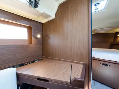 Salon of Argyroula, a Beneteau Oceanis 41.1 sailboat at Lefkada, Greece