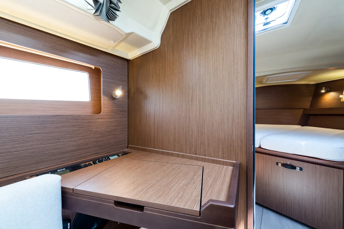 Salon of Argyroula, a Beneteau Oceanis 41.1 sailboat at Lefkada, Greece