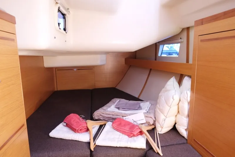 Cabin on Aquatica, a Elan Impression 444 sailboat at Athens, Yacht Club Amfitheas, Greece