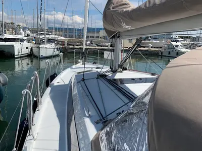 Deck of Bella, a Jeanneau Sun Odyssey 410 sailboat at Piombino, Italy