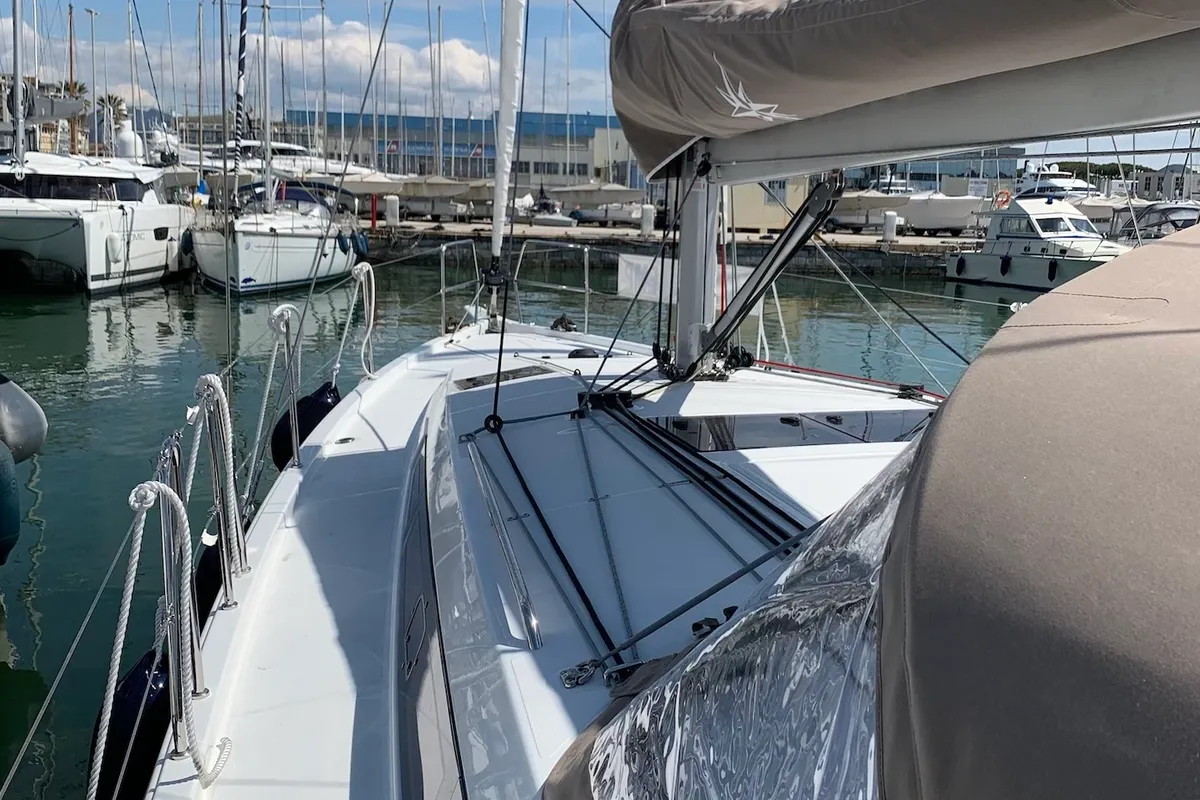 Deck of Bella, a Jeanneau Sun Odyssey 410 sailboat at Piombino, Italy