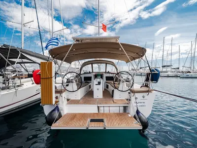 Galley of Myriana, a Jeanneau Sun Odyssey 415 sailboat at Marpissa, Greece