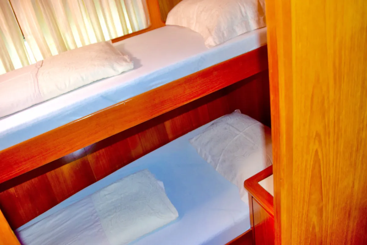Cabin on Grazia, a Yaretti 1570 motorboat at Primošten, Croatia