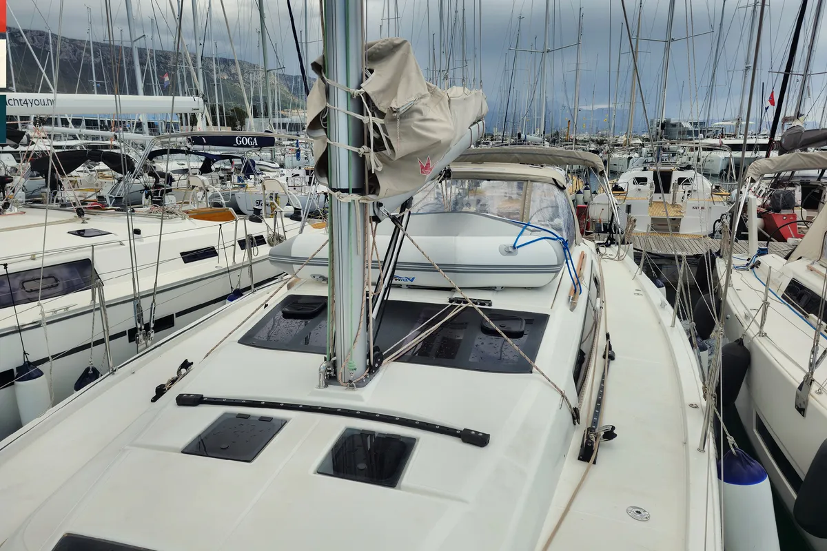 Deck of Moderato, a Dufour 430 GL sailboat at Kaštela, Croatia