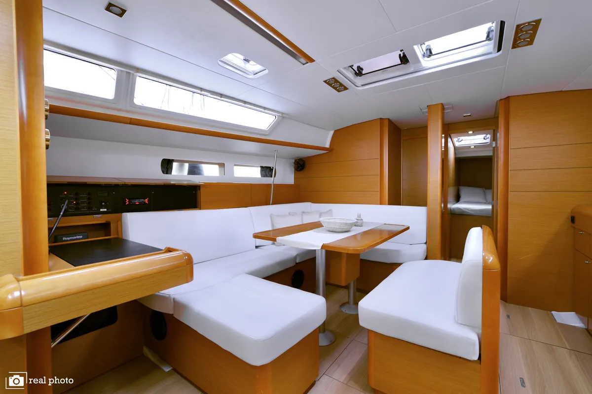 Salon of Idra, a Jeanneau Sun Odyssey 469 sailboat at Puntone di Scarlino, Italy
