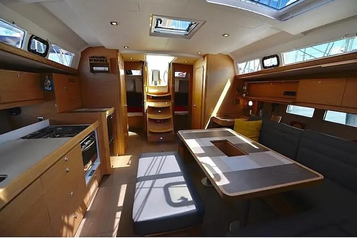 Salon of Divina, a Dufour 460 Grand Large sailboat at Vibo Valentia, Italy