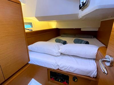 Cabin on Amelie (Refit 2022), a Jeanneau Sun Odyssey 449 sailboat at Kontokali, Greece