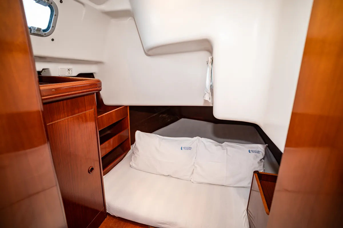 Hypo, a Beneteau Oceanis Clipper 411 sailboat at Pirovac, Croatia