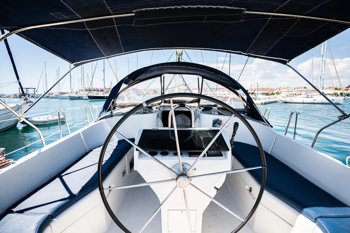 Hypo, a Beneteau Oceanis Clipper 411 sailboat at Pirovac, Croatia