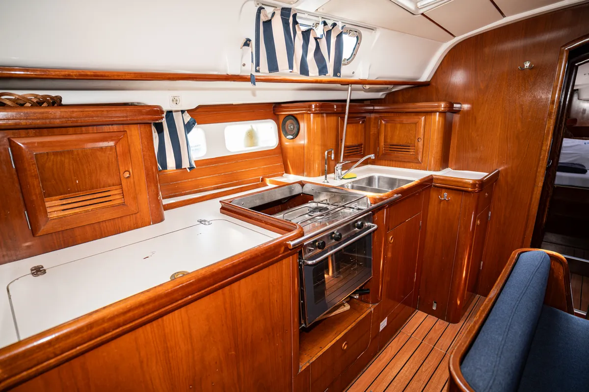 Hypo, a Beneteau Oceanis Clipper 411 sailboat at Pirovac, Croatia