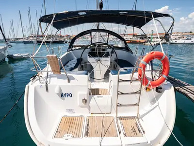 Hypo, a Beneteau Oceanis Clipper 411 sailboat at Pirovac, Croatia