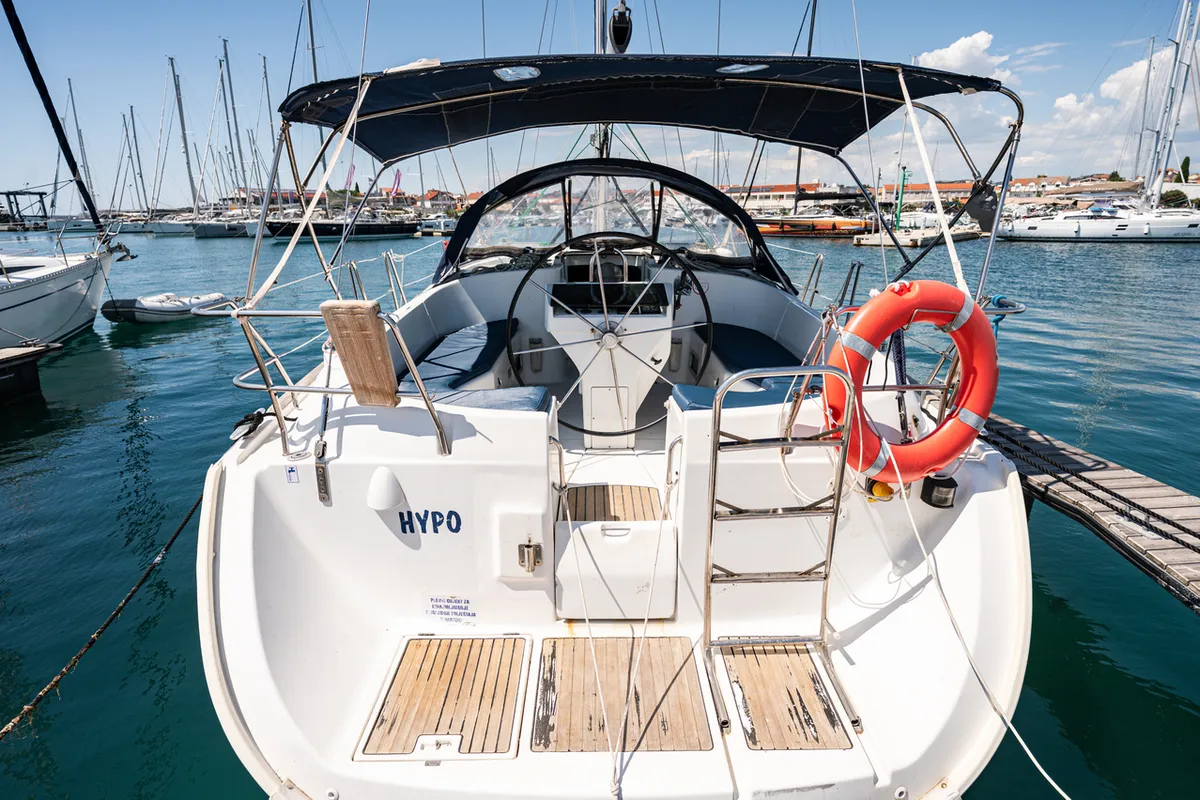 Hypo, a Beneteau Oceanis Clipper 411 sailboat at Pirovac, Croatia