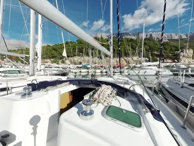Hypo, a Beneteau Oceanis Clipper 411 sailboat at Pirovac, Croatia