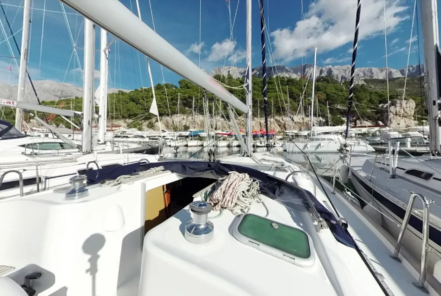 Hypo, a Beneteau Oceanis Clipper 411 sailboat at Pirovac, Croatia