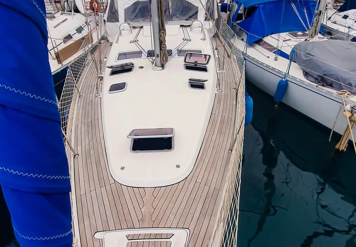 Deck of Derin, a Beneteau Oceanis Clipper 423 sailboat at Fethiye, Turkey