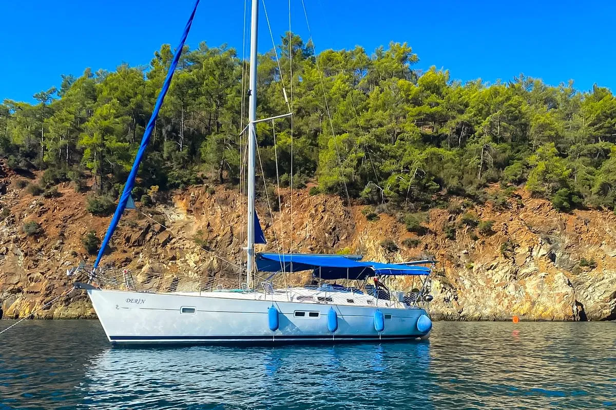 Exterior view of Derin, a Beneteau Oceanis Clipper 423 sailboat at Fethiye, Turkey