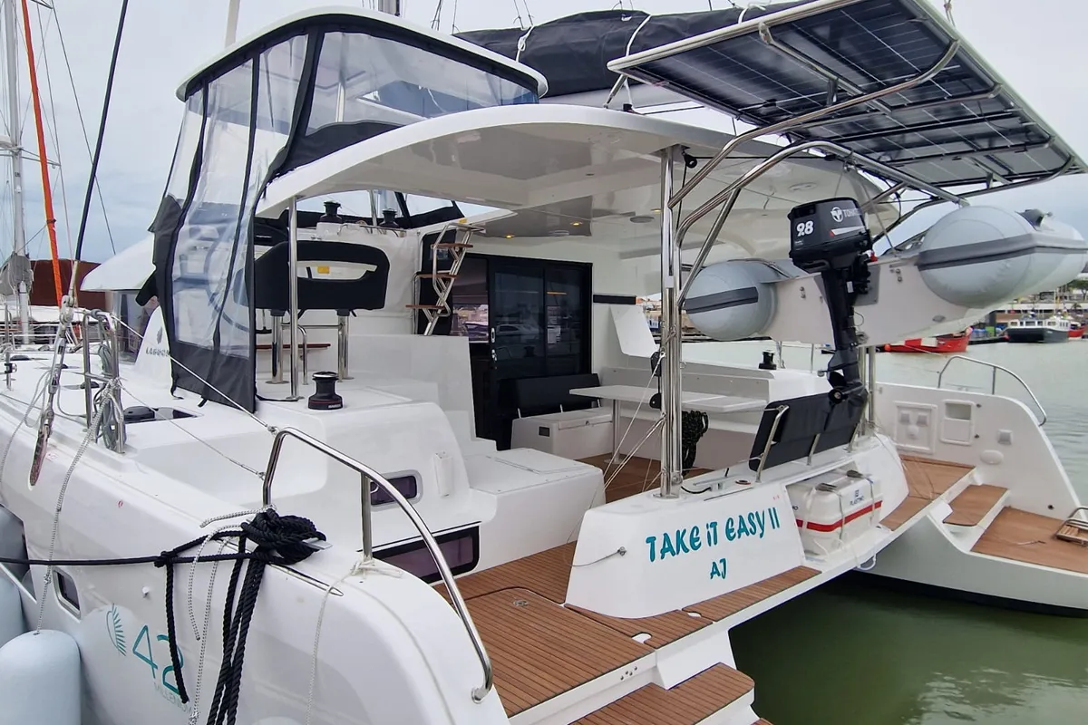 Take it Easy II, a Lagoon 42 catamaran at Bonifacio / Bunifaziu, France