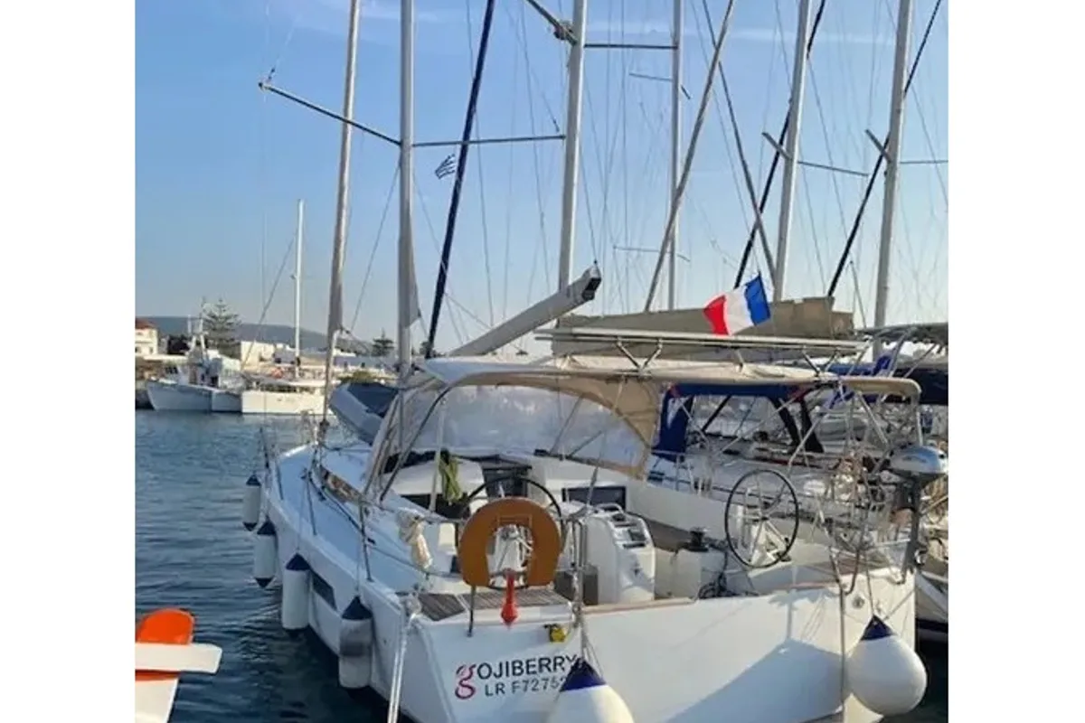 Exterior view of Gojiberry, a Jeanneau Sun Odyssey 440 sailboat at Parikia, Greece