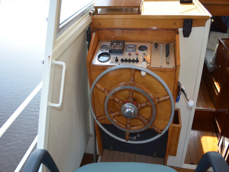 Cockpit of Eau Sauvage, a De Drait Doerak 850 OK motorboat at Drachten, Netherlands
