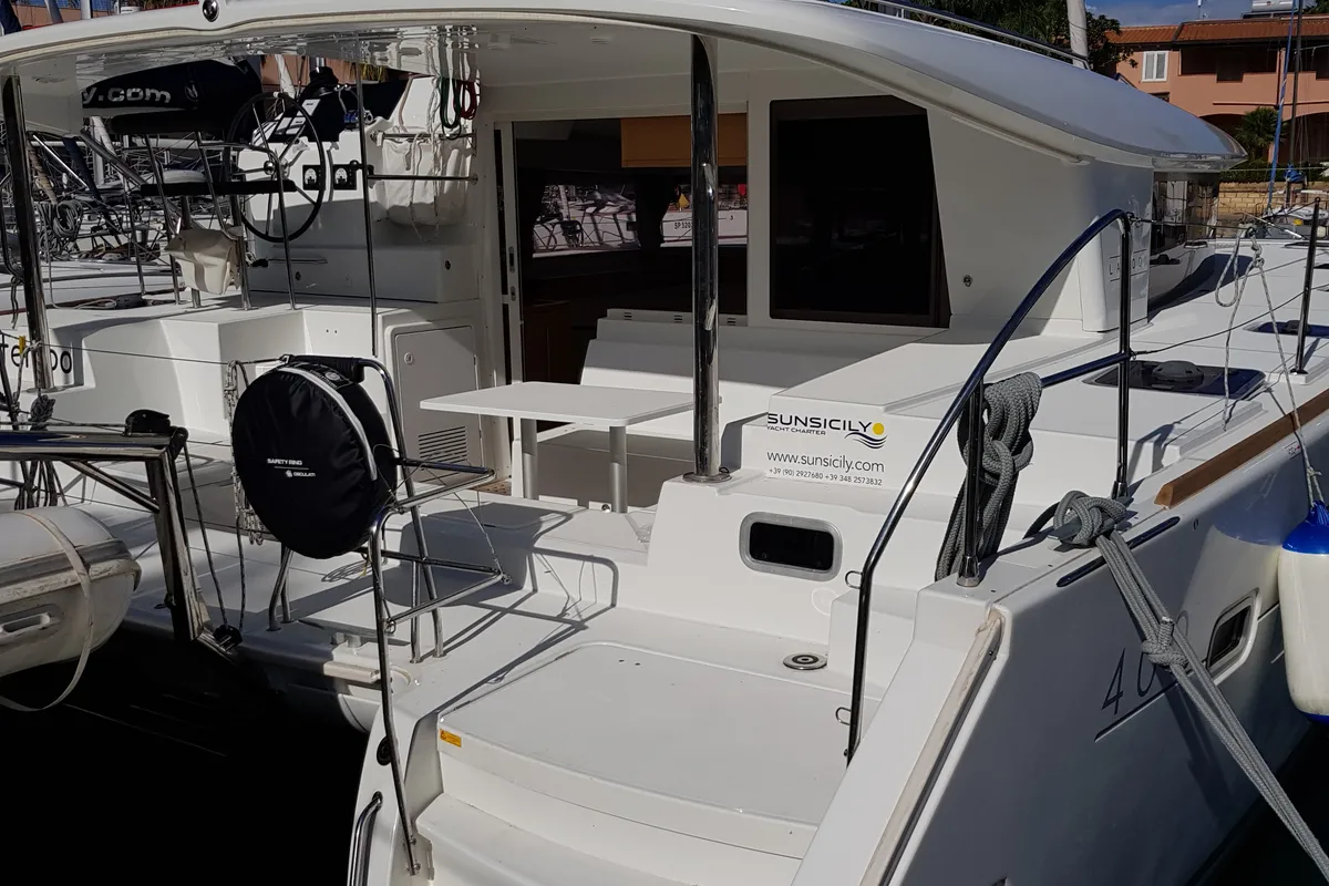 Deck of Senza Tempo, a Lagoon 400 S2 catamaran at Tonnarella, Italy
