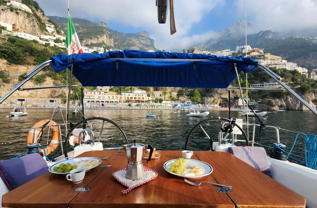 Deck of Oceanis 35 Classic, a Beneteau Oceanis 35 sailboat at Tonnarella, Italy