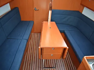 Salon of Stončica, a Bavaria Cruiser 33 sailboat at Grad Kaštela, Croatia