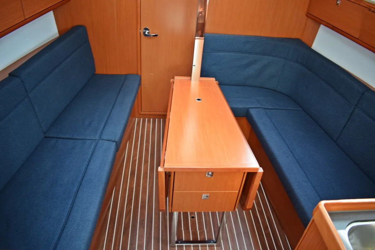 Salon of Stončica, a Bavaria Cruiser 33 sailboat at Grad Kaštela, Croatia