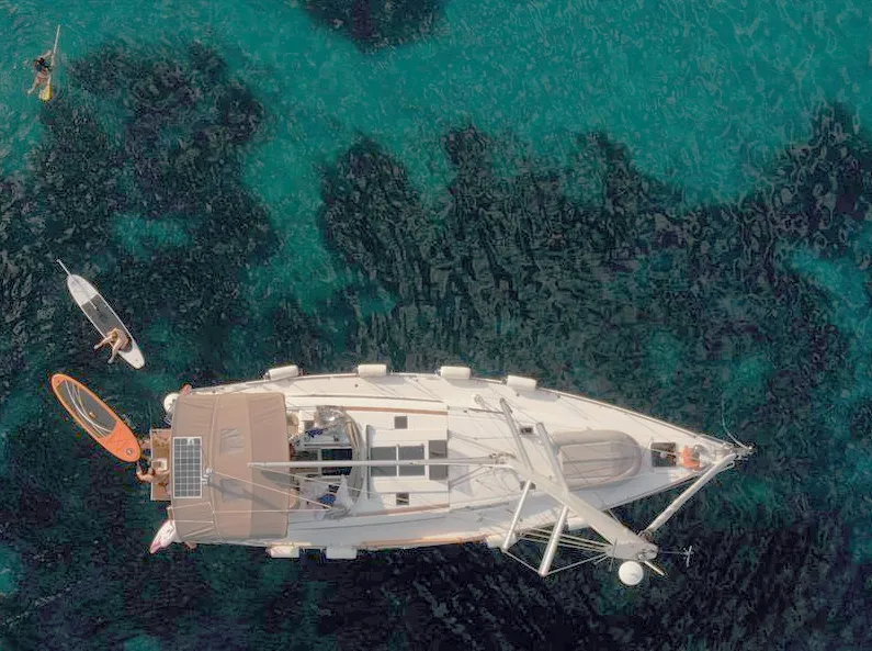 Exterior view of Mayflower, a Jeanneau Sun Odyssey 519 sailboat at Benitses, Greece