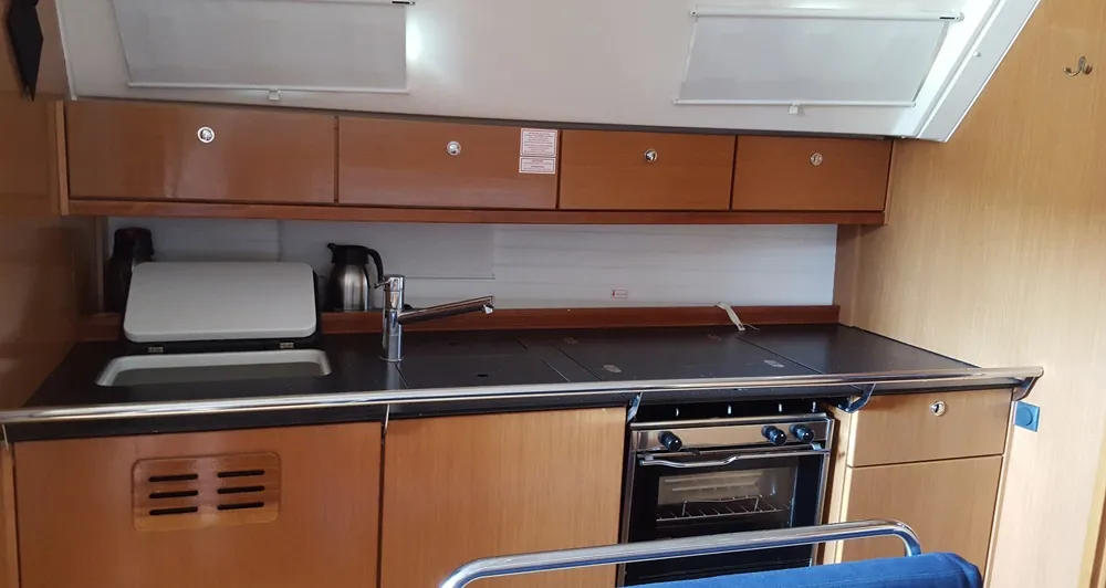 Galley of Inipi, a Bavaria Cruiser 40 sailboat at Općina Vrsar, Croatia