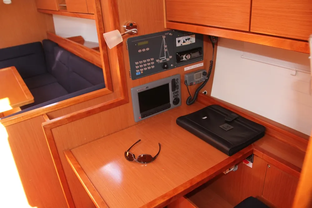 Salon of Inipi, a Bavaria Cruiser 40 sailboat at Općina Vrsar, Croatia