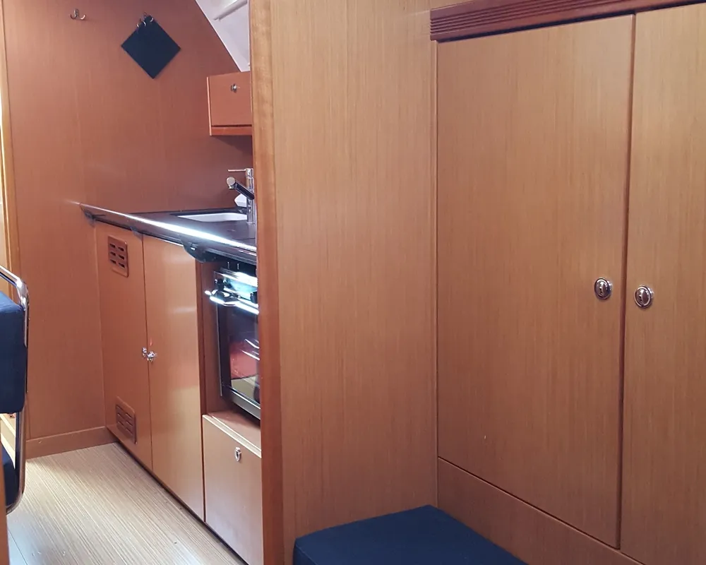 Galley of Inipi, a Bavaria Cruiser 40 sailboat at Općina Vrsar, Croatia