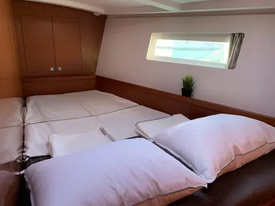 Cabin on Alfa, a Beneteau Oceanis 45 sailboat at Kontokali, Greece