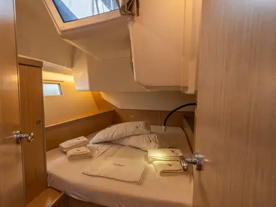 Cabin on Asteria - Standard line, a Beneteau Oceanis 45 sailboat at Capo d'Orlando, Italy