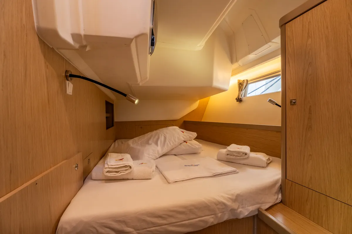 Cabin on Asteria - Standard line, a Beneteau Oceanis 45 sailboat at Capo d'Orlando, Italy