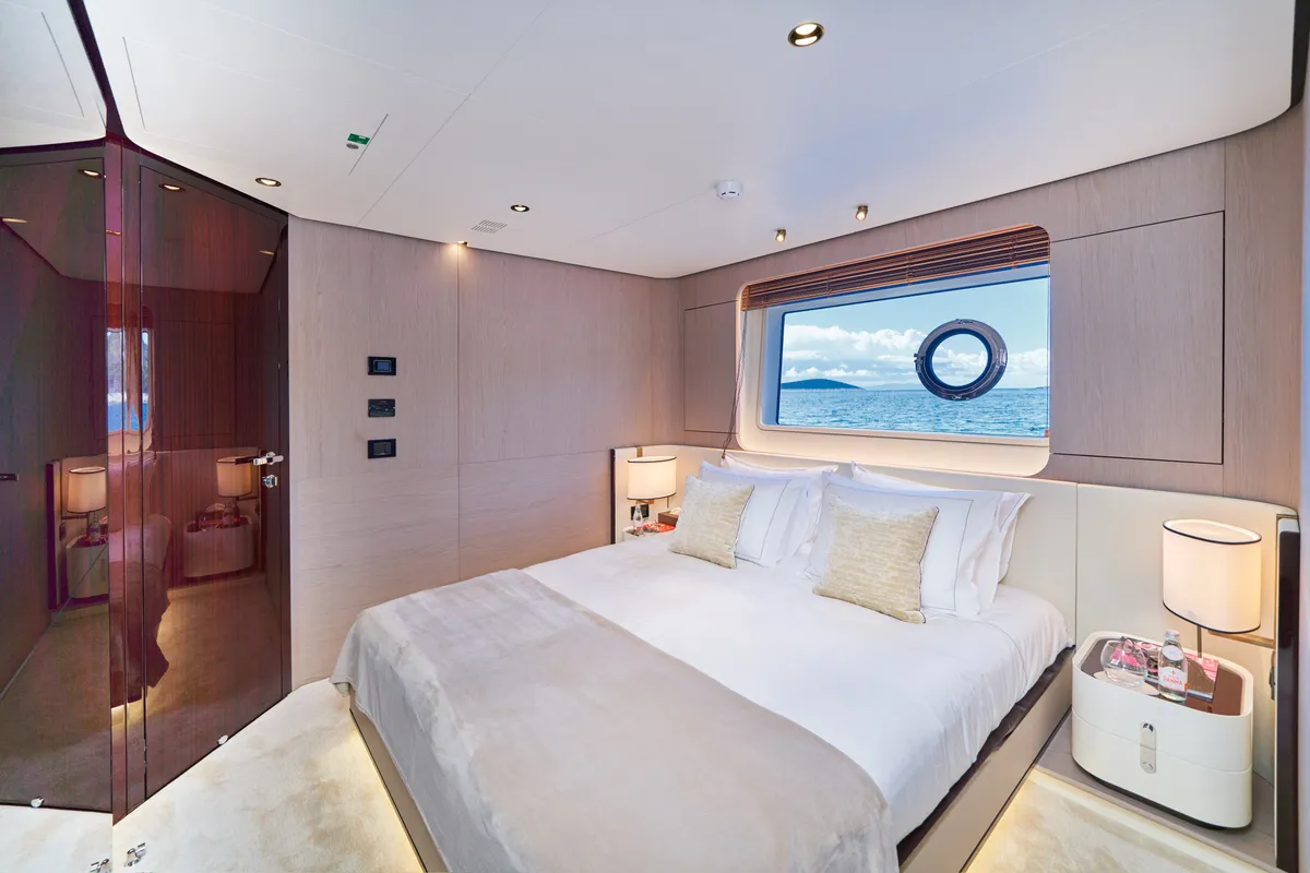 Cabin on ALUMINIA TOO, a Azimut Grande 27 motor yacht at Grad Kaštela, Croatia