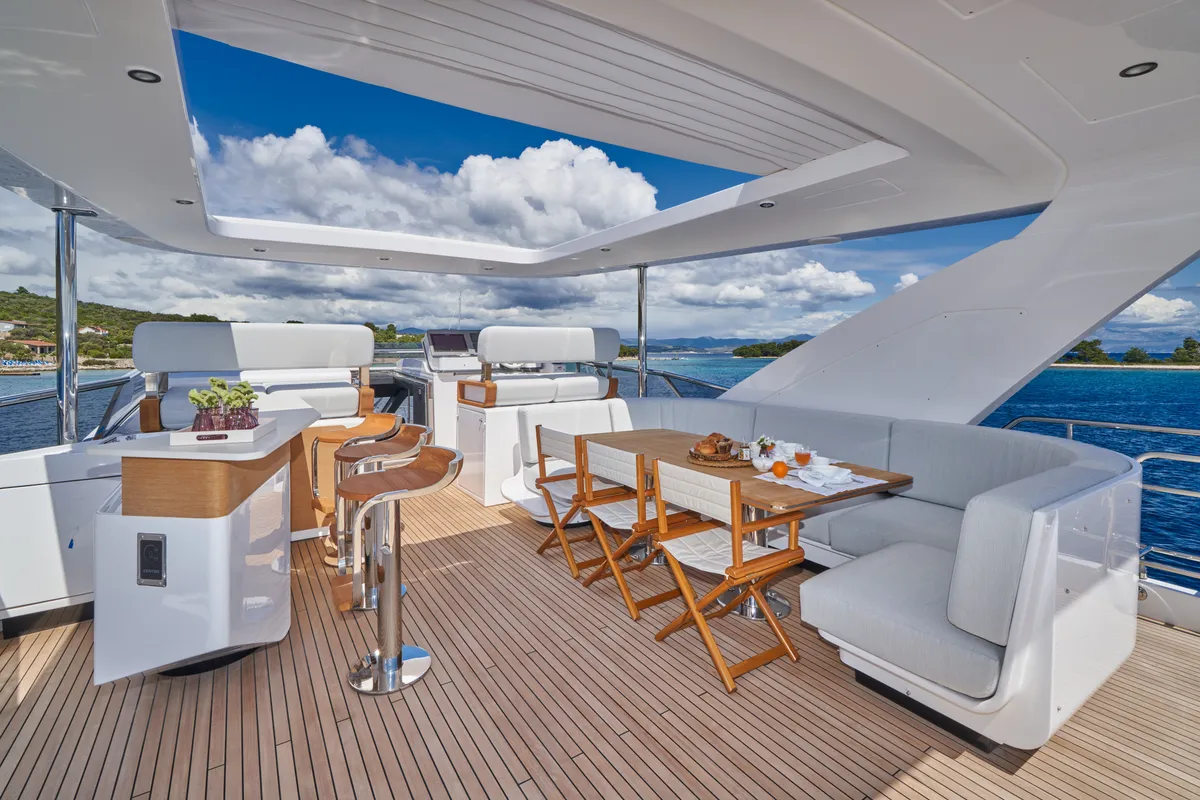 Cockpit of ALUMINIA TOO, a Azimut Grande 27 motor yacht at Grad Kaštela, Croatia