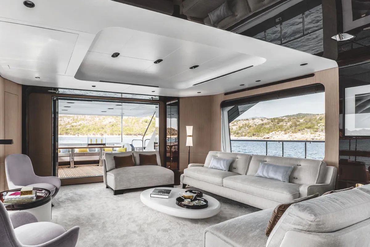 Salon of ALUMINIA TOO, a Azimut Grande 27 motor yacht at Grad Kaštela, Croatia