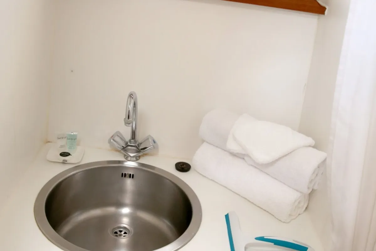 Head on Antaris, a Vri-Jon Contessa 37 motorboat at Heukelum, Netherlands