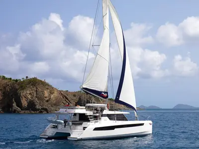 Moorings 5000-5 Club
