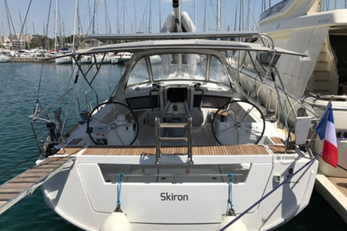 Exterior view of Skiron, a Beneteau Oceanis 48 sailboat at Athens, Greece