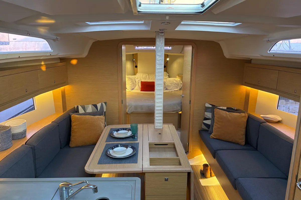 Salon of SIRIUS, a Dufour 37 sailboat at Sant Antoni de Portmany, Spain