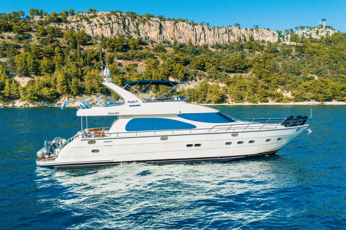 Exterior view of Happy3, a Yaretti 2210 motor yacht at Split, Croatia